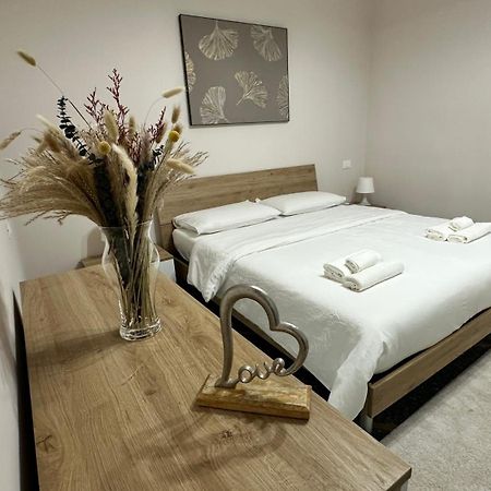Edens House Con Parcheggio Privato Gratuito Apartment Rapallo Luaran gambar